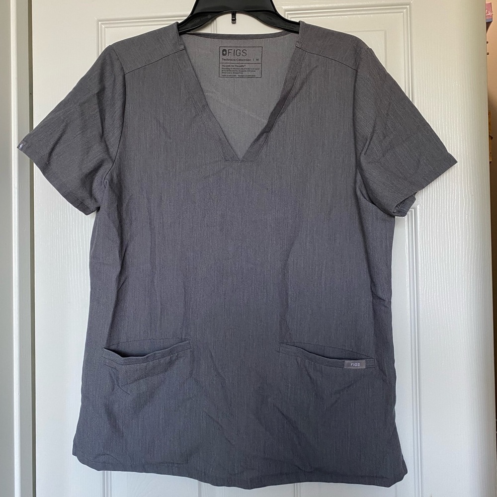 figs scrub top size m